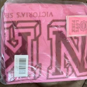 PINK stadium blanket